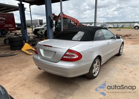 2004 Mercedes-Benz Clk 320 из США, поврежденный, VIN WDBTK65G04T026049